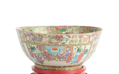 A CHINESE CANTON FAMILLE ROSE BOWL Qing Dynasty, 19th century