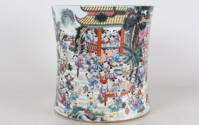 A Chinese Vividly-detailed Joyful-kid Circular Porcelain Brush Pot