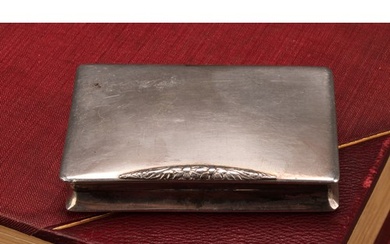 A Continental silver waisted rectangular snuff box, hinged c...