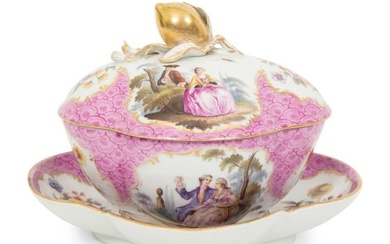 A Meissen Porcelain Sauce Tureen with Undertray