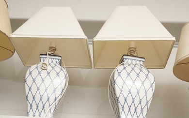 A PAIR OF BLUE AND WHITE TABLE LAMPS, LEONARD JOEL LOCAL DELIVERY SIZE: SMALL