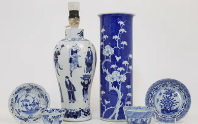 A group of Chinese blue and white porcelain, 19th century, comprising a...