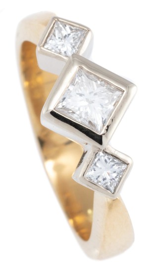 AN 18CT GOLD DIAMOND RING; offset square collets each set with a princess cut diamond, total diamond wt. approx. 0.78ct, VS, size M,...
