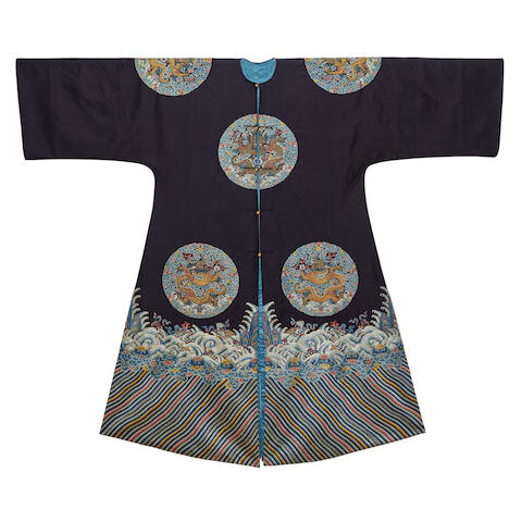 AN IMPERIAL MIDNIGHT-BLUE EMBROIDERED WOMAN'S SURCOAT, LONGGUA