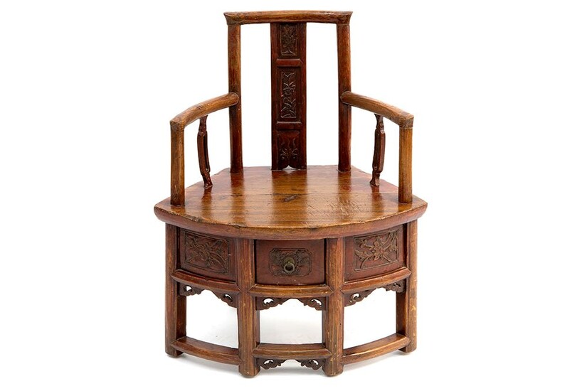 Antieke Chinese stoel uit de Qing-periode met onderstel met lade - in hout met restanten...