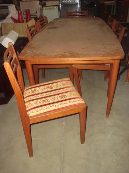 Art Deco Solid Wood Kitchen Table with 6 Upholstered Chairs
