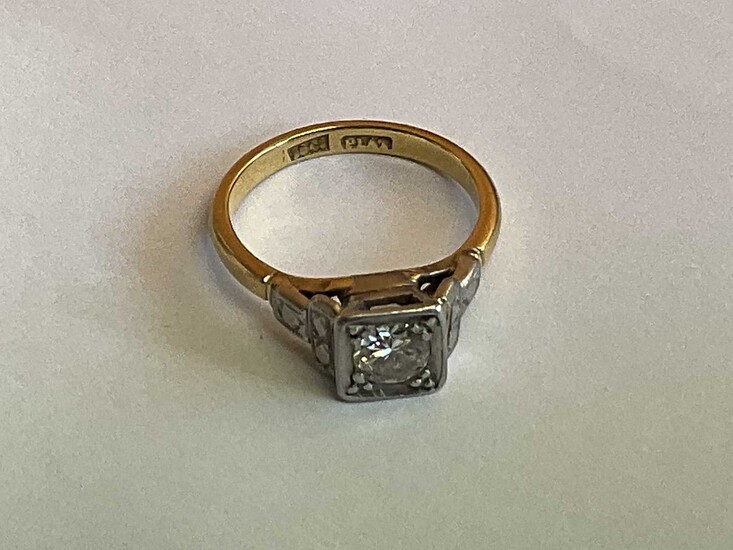 Art Deco diamond single stone ring with a brilliant cut diamond estimated to weigh approximately 0.40cm platinum setting on 18ct yellow gold shank