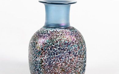 BERTIL VALLIEN. Boda, vase, signed, glass.