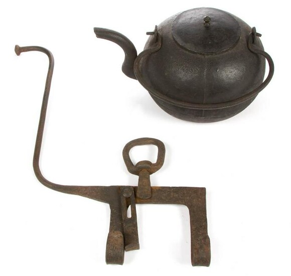 CAST-IRON AND WROUGHT-IRON HEARTH KETTLE TIPPER /
