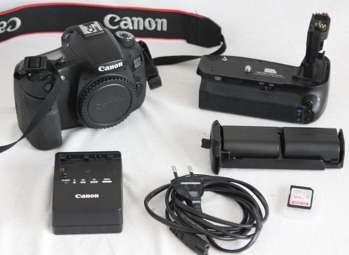 Canon EOS 60D + Batterygrip + accessoires