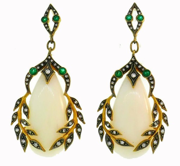 Cathy WATERMAN Coral Yellow Gold EARRINGS with Emerald