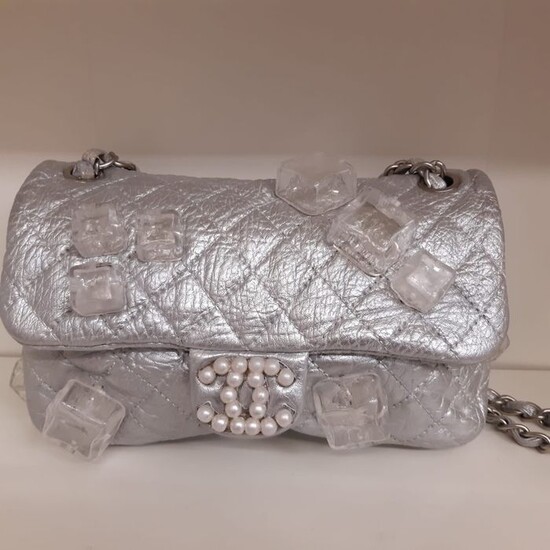 Chanel - Ice Cube - Shoulder bag in Italy