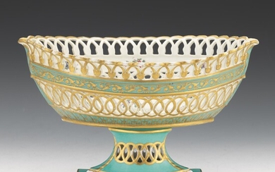 Chelsea Parcel Gilt Porcelain Centerpiece Bowl