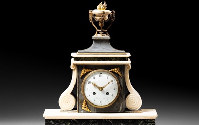 Clock In marble and chased gilt bronze The... - Lot 79 - Varenne Enchères