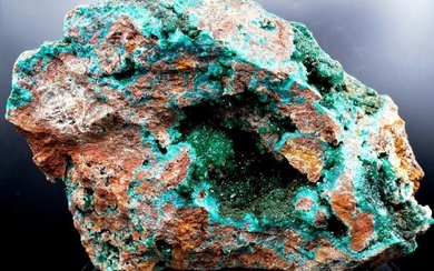 Dioptase & mimetite - Crystals - 210×160×110 mm - 4717 g