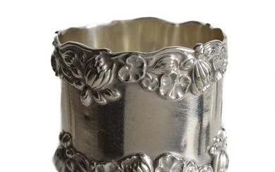 Gorham Pond Lily Sterling Silver Napkin Ring raised floral design