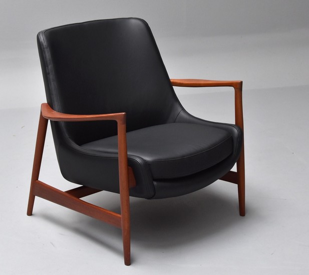 Ib Kofod Larsen. Lounge chair in teak, early Fritz Hansen, Model 4346, 1960s