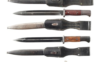 LOT OF 5: GERMAN WWII MAUSER BAYONETS, HEER DAGGER, AND BOOT KNIFE.