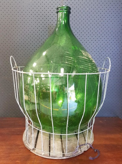 Large Green Glass Bottle in Wire Basket (H: 73 x D: 42cm)