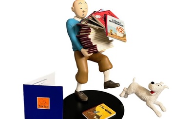 Leblon Delienne - Tintin - Figurine Tintin tenant les albums - Version 3