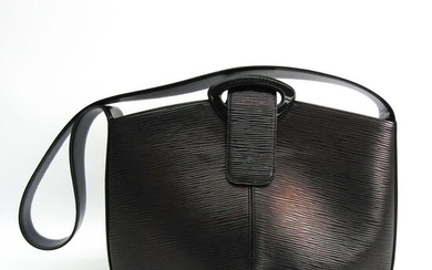 Louis Vuitton - Revry M52162 Shoulder bag