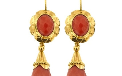 Made in Italy - 18 kt. Yellow gold - Earrings - 2.00 ct Red coral