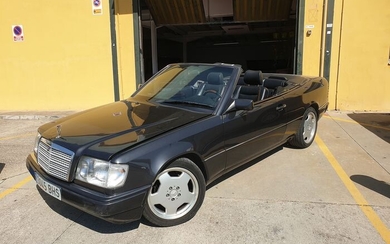Mercedes-Benz - 300 CE 24v Cabrio - 1993