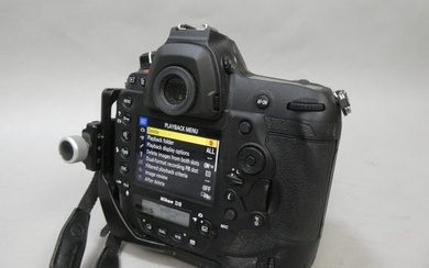 Nikon D6 20.8MP Digital SLR Camera w/ Nikkor AF-S 24-70mm 1:2.8 Lens