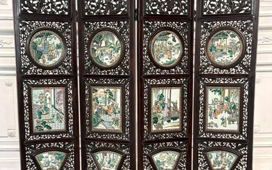 Qing Famille Verte Porcelain Floor Screen
