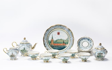 RUSSIAN 16-PIECE HAND-PAINTED GILT PORCELAIN 'MOSCOW' SERVICE