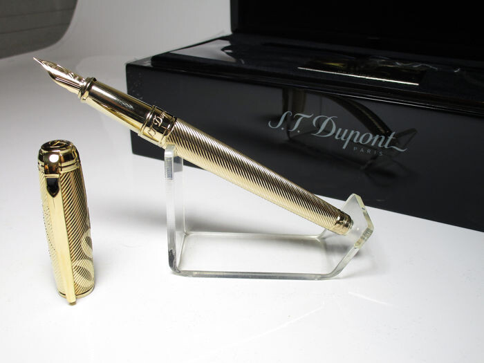 S.T. Dupont 007 James Bond Limited Edition 410047 NEU in Box - Fountain pen