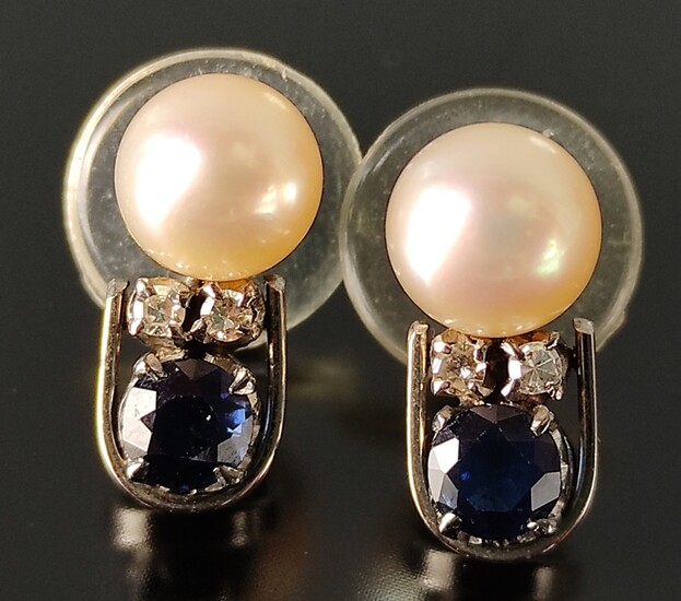 Sapphire diamond pearl stud earrings, pearl set in 585/14K yellow gold, hanging element with one sa