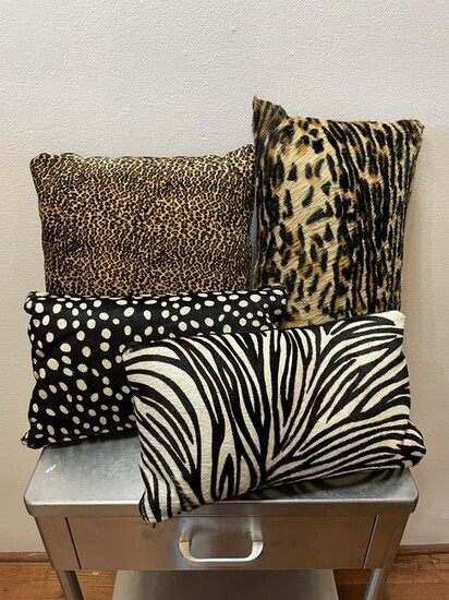 Set 4 Animal Skin Pillows Zebra Leopard