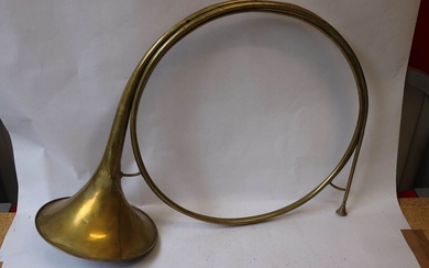 Two-and-a-half turn hunting trumpet known as a dolphin...