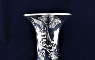 Vase - .800 silver - Italy - Mid 20th century