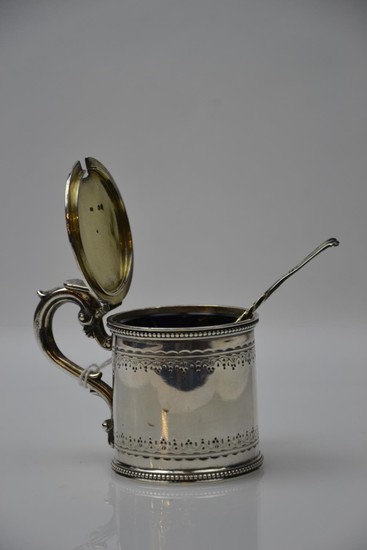 Victorian silver glass lined mustard in tankard form, maker ...
