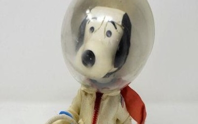Vintage Astronaut Snoopy 1969 Vintage 1969 Moon Landing Astronaut...