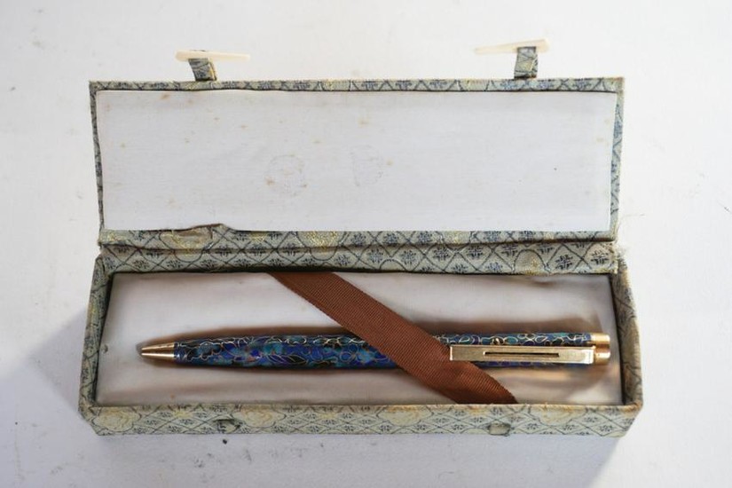 Vintage Chinese Cloisonne Writing Pen in Box