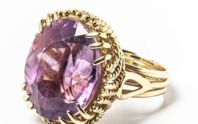 18kt Gold and Amethyst Cocktail Ring