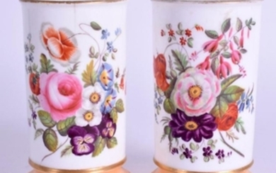 A PAIR OF EARLY 19TH CENTURY CONTINENTAL PORCELAIN