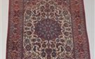 Isfahan ca. 212 x 146 cm