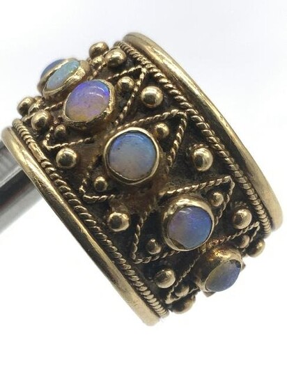 14K Gold Opalescent Ring, Jewelry