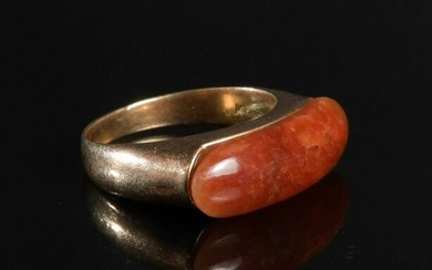 14K Gold and Red Jadeite Saddle Ring