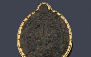 17th century medallion with 18K yellow gold frame, and