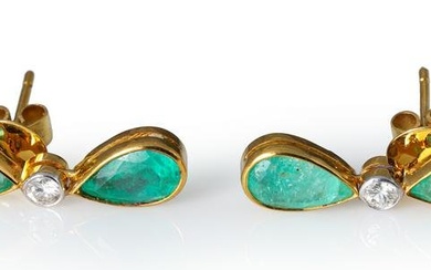 18K Yellow Gold & Emerald Earrings