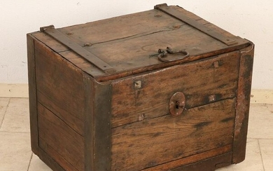 18th century oak cash box with large lock and double