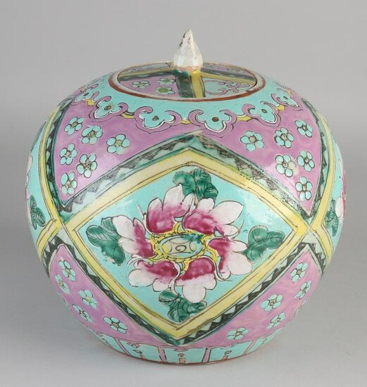 19th Century Chinese porcelain Family Rose ginger jar