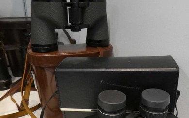 2 pairs of binoculars, 1 by Hunter Macro (7x50, field...