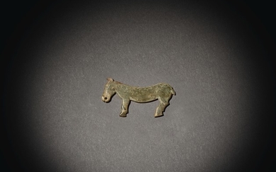 A RARE PALE GREEN JADE 'HORSE' PENDANT LATE SHANG / WESTERN ZHOU DYNASTY
