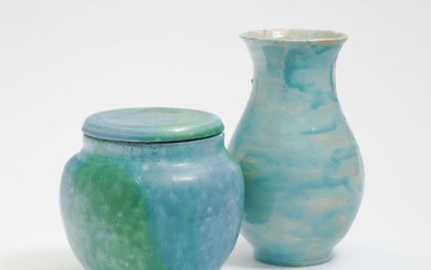 Vase und Deckeldose